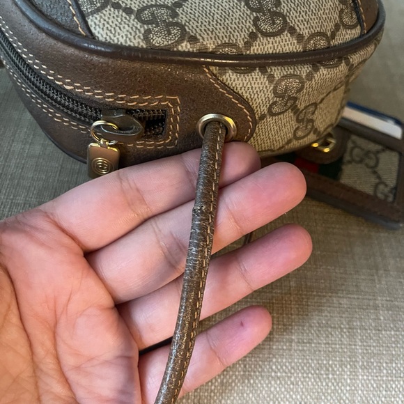 Authentic Gucci vintage web sherry line crossbody bag 156.02.066 (B50) - Picture 9 of 13